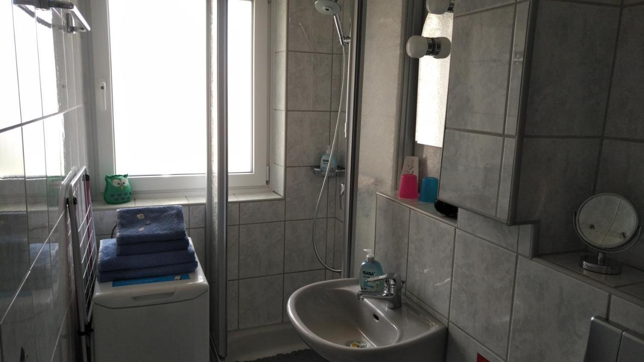 Haus Tertius - Strand- und hafennahe ruhige Ferienwohnung Büsum Exterior foto